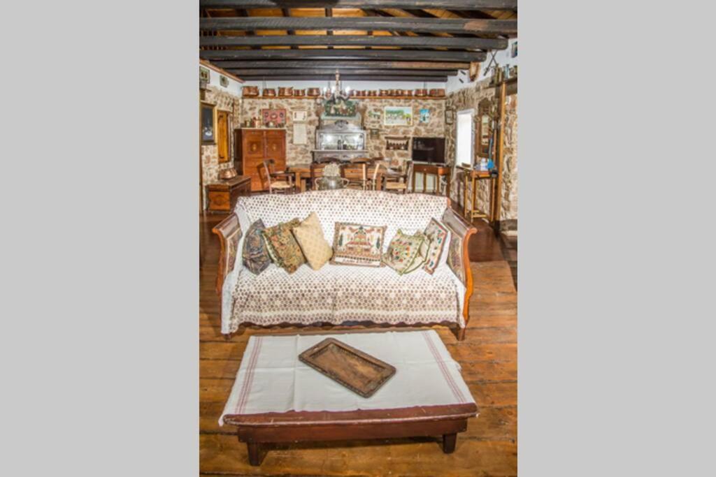 فيلا Pontinos Old House Míloi المظهر الخارجي الصورة